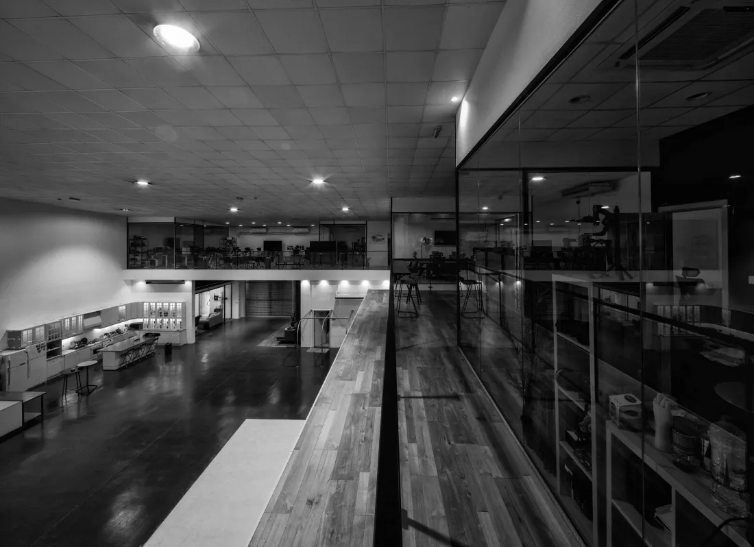 11-Studio
